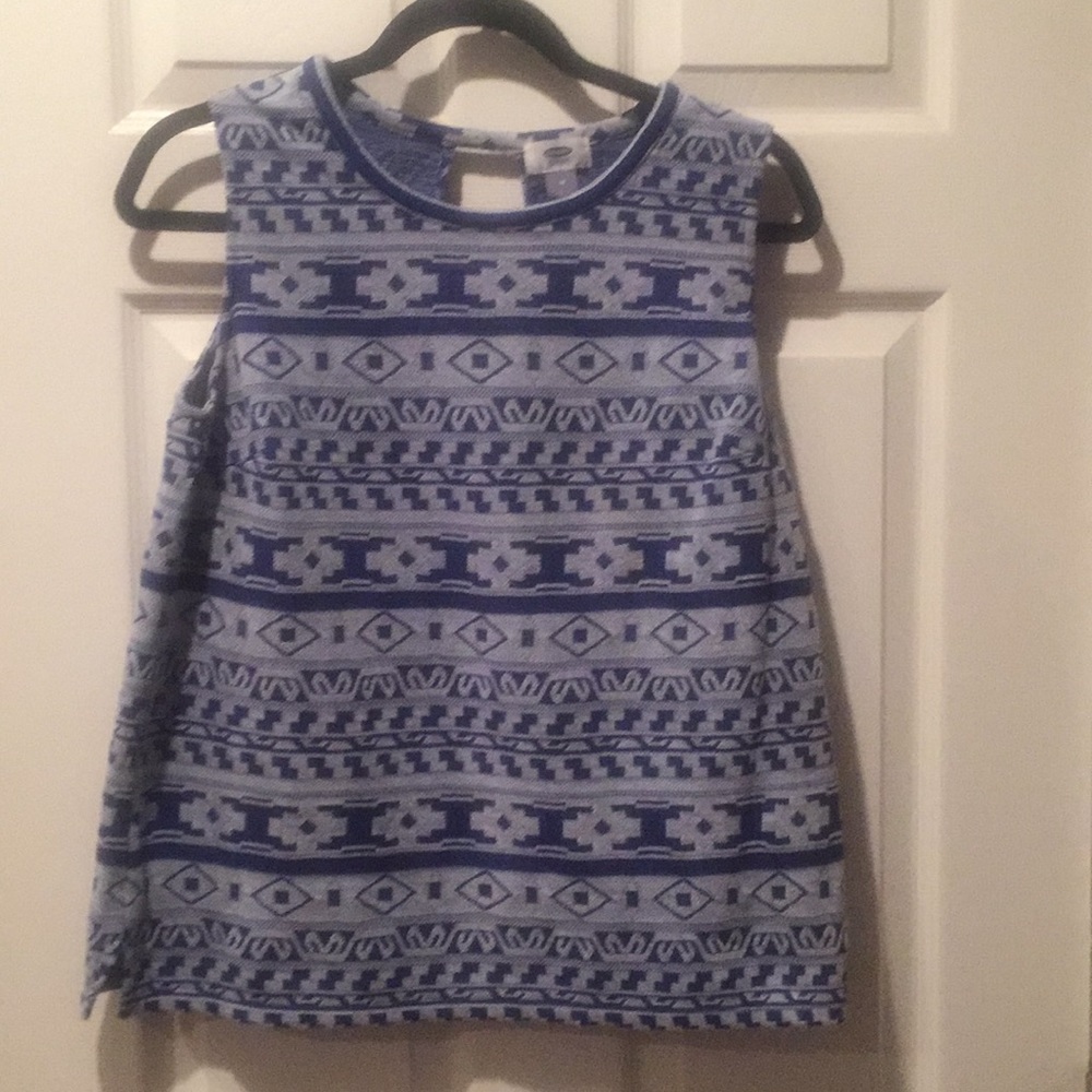 Blue sleeveless shirt